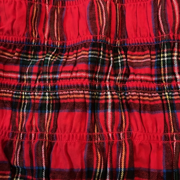 New girls matching smocked plaid flannel dresses Sz m(8) & as (6/7) soo cute! - Picture 4 of 5